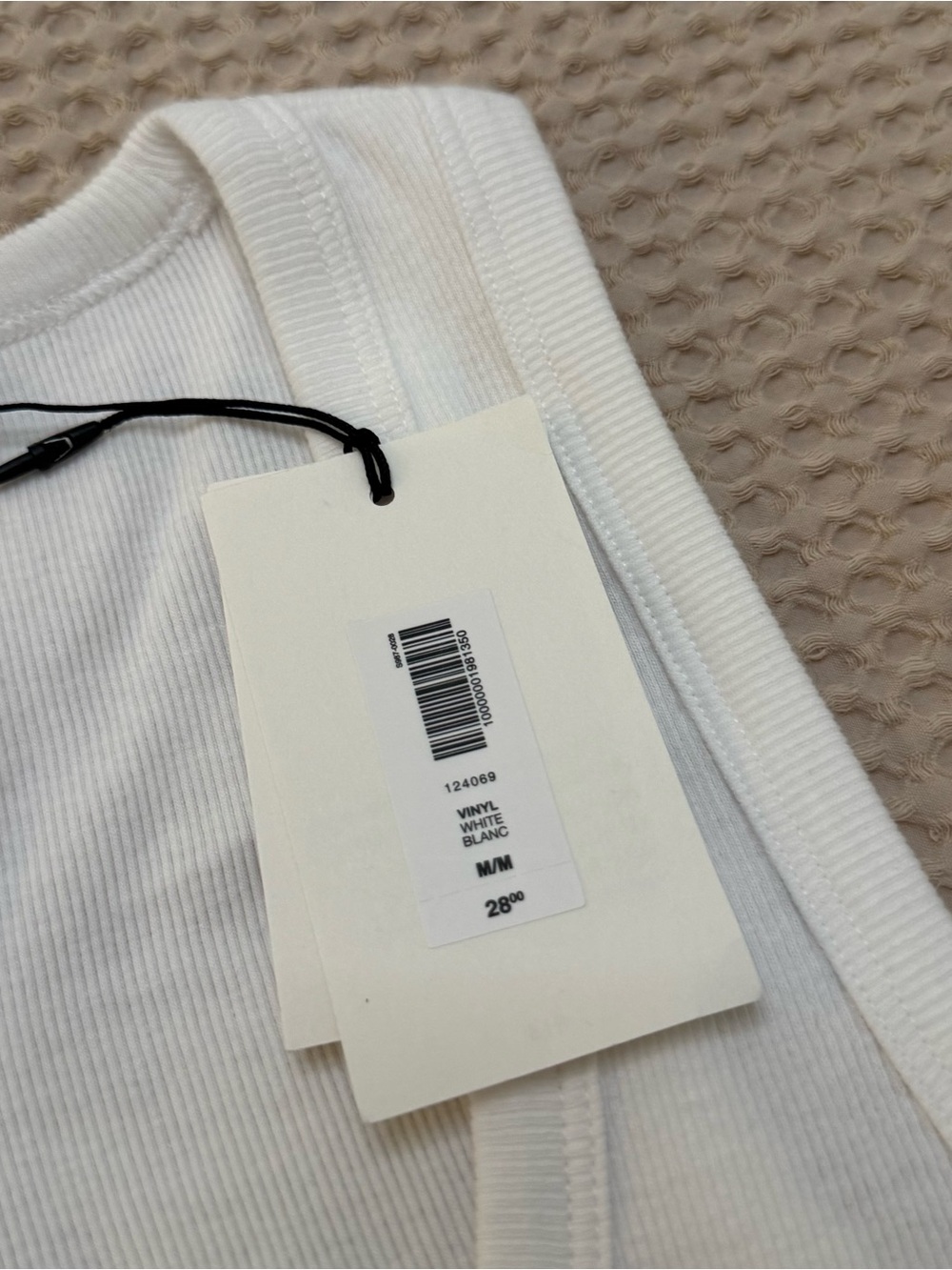 Aritzia Homestretch Rib Vinyl Tank Top - Picture 3 of 3